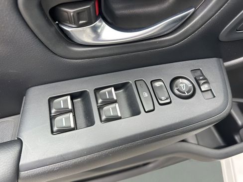 Used 2024 Honda Pilot Touring image 30