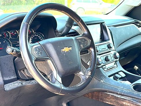 Used 2018 Chevrolet Tahoe LS RWD image 5