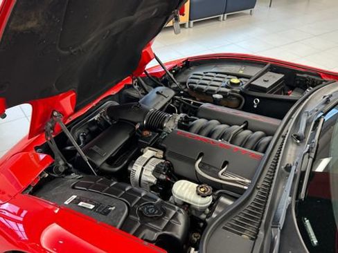 Used 1998 Chevrolet Corvette Coupe w/ Roof Pkg RWD image 36