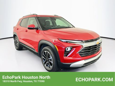 Used 2026 Chevrolet TrailBlazer LT FWD image 1