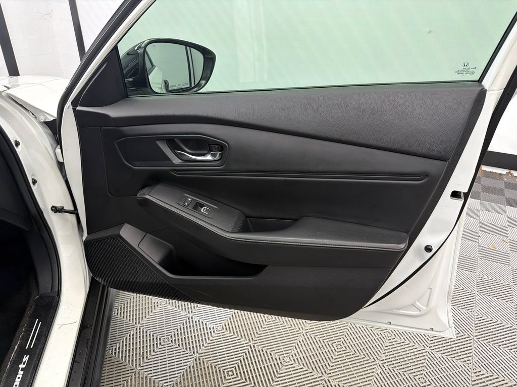 Used 2023 Honda Accord Sport image 15