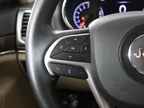 Used 2018 Jeep Grand Cherokee Limited w/ Trailer Tow Group IV image 37