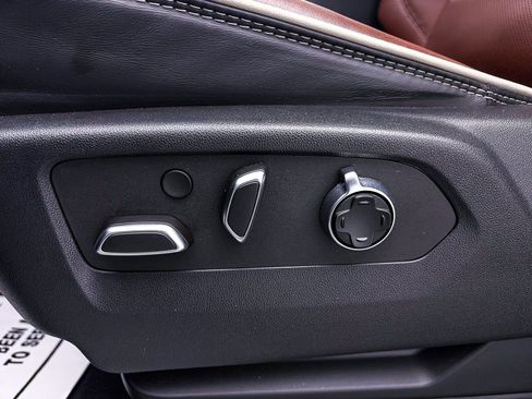 Used 2024 GMC Sierra 3500 Denali Ultimate image 40