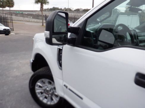 Used 2020 Ford F350 XLT image 25