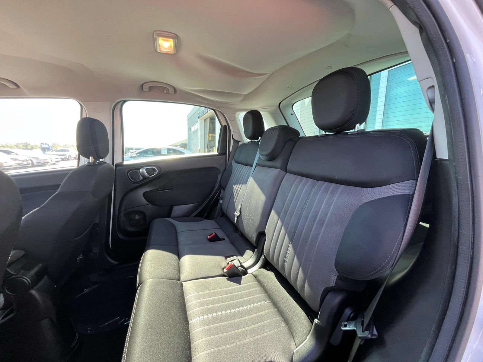 Used 2017 FIAT 500L Pop FWD image 31