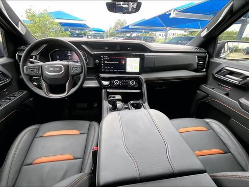 Used 2024 GMC Sierra 1500 AT4 w/ Technology Package AWD/4WD image 16