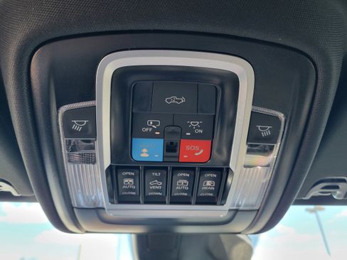 New 2026 RAM 1500 Laramie AWD/4WD image 26