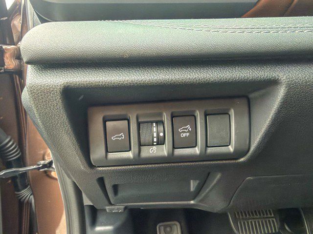 Used 2020 Subaru Outback Touring XT AWD/4WD image 15