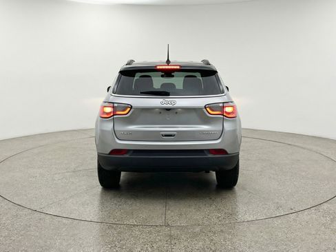 Used 2025 Jeep Compass Trailhawk image 7