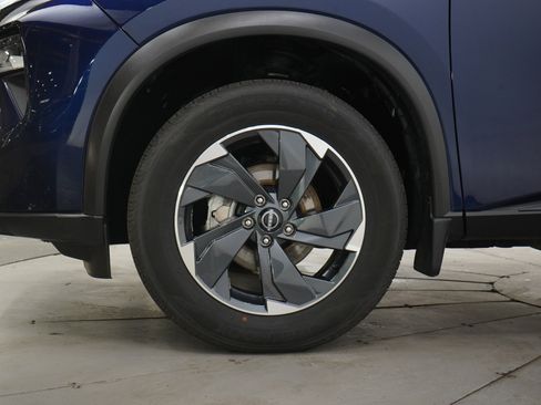 Used 2026 Nissan Rogue SV AWD/4WD image 31