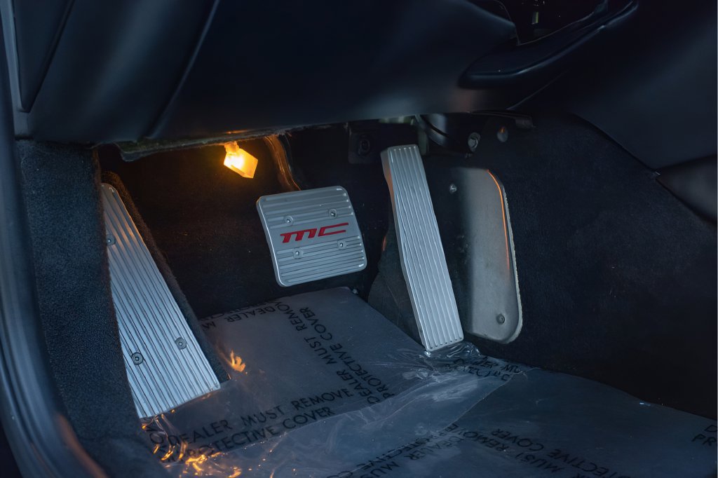 Used 2013 Maserati GranTurismo MC RWD image 15