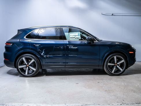 New 2026 Porsche Cayenne image 8