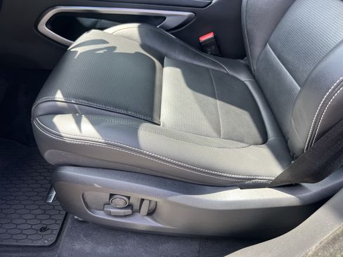 Certified 2023 Jaguar F-PACE R-Dynamic S AWD/4WD image 20