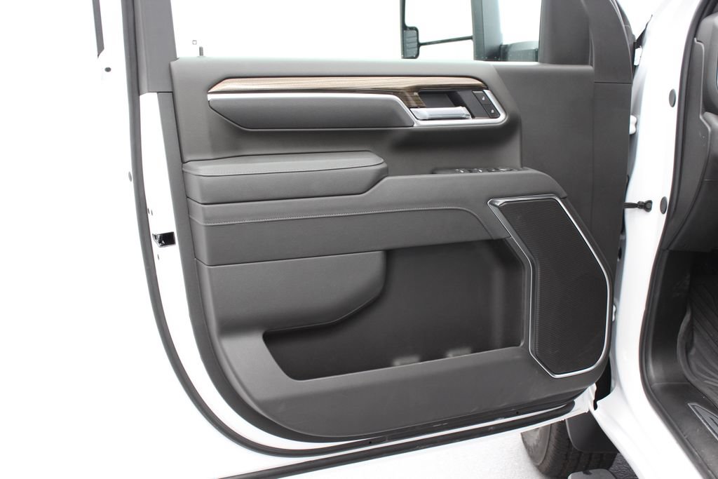 Used 2026 Chevrolet Silverado 2500 LT AWD/4WD image 18