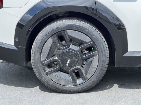 Used 2024 Kia EV9 GT-Line AWD/4WD image 15