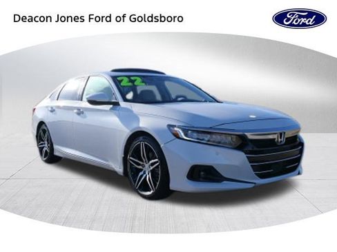 Used 2022 Honda Accord Touring image 9