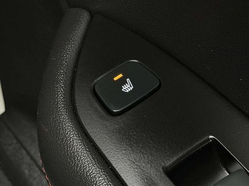 Used 2022 Chevrolet Blazer RS w/ Enhanced Convenience Package image 37