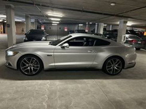 Used 2016 Ford Mustang GT Premium w/ Equipment Group 401A image 6