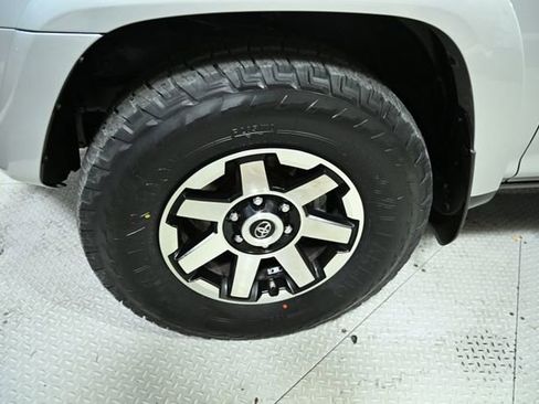 Used 2021 Toyota 4Runner TRD Off-Road Premium image 18