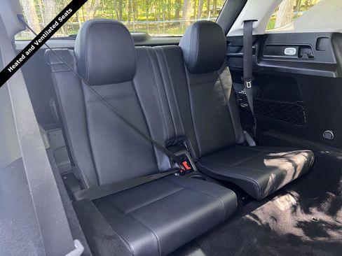 Used 2020 Mercedes-Benz GLE 450 4MATIC w/ AMG Line Exterior image 8