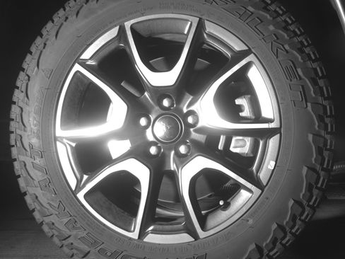 Used 2025 Jeep Compass Trailhawk AWD/4WD image 13