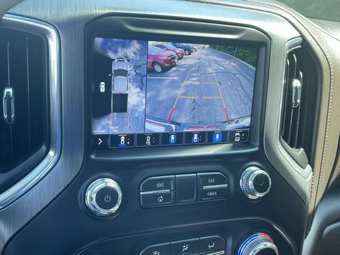 Certified 2022 GMC Sierra 2500 Denali w/ Denali Ultimate Package AWD/4WD image 15