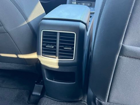 Used 2024 Kia Sportage LX image 19