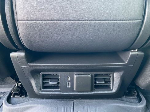 Used 2022 GMC Sierra 1500 SLT image 21