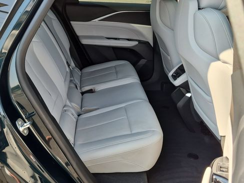 Used 2024 Cadillac Lyriq Sport RWD image 26