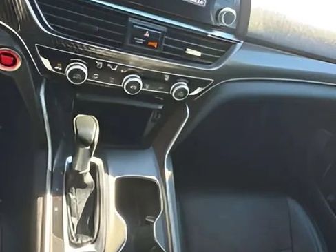 Used 2022 Honda Accord Sport image 46