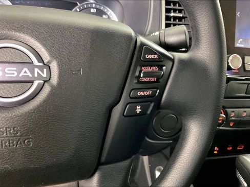 Used 2022 Nissan Frontier SV w/ Technology Package RWD image 24
