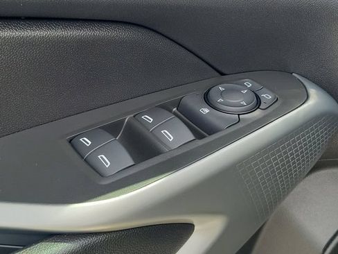 New 2026 Chevrolet Trax LS FWD image 19