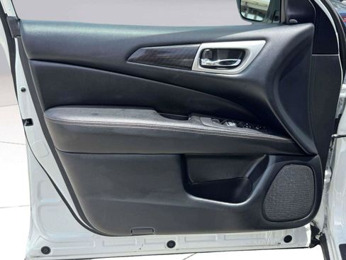 Used 2020 Nissan Pathfinder SV w/ Rock Creek Edition FWD image 19