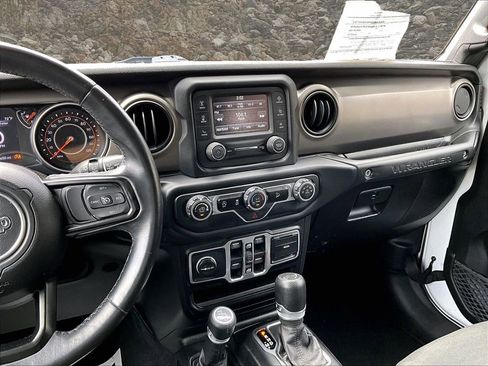 Used 2018 Jeep Wrangler Unlimited Sport S image 6