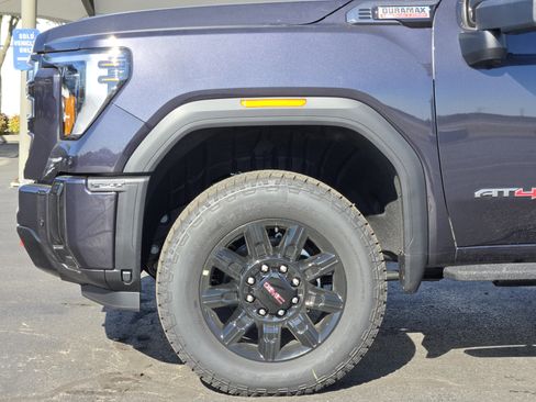 New 2026 GMC Sierra 2500 AT4 w/ AT4 Premium Plus Package AWD/4WD image 5