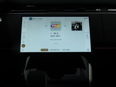 New 2025 Land Rover Range Rover Sport image 14