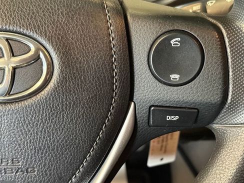 Used 2015 Toyota Corolla L image 11