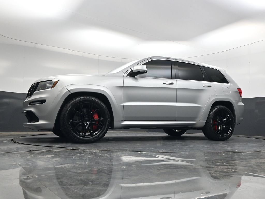 Used 2012 Jeep Grand Cherokee SRT8 w/ Luxury Group II AWD/4WD image 37