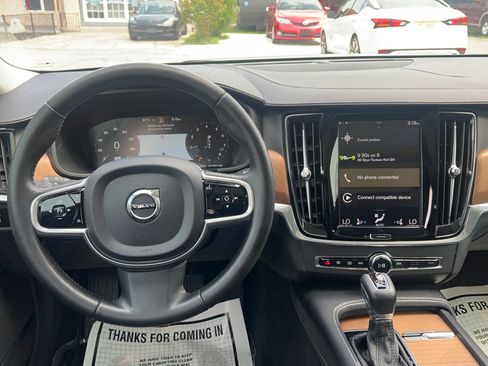 Used 2018 Volvo S90 T6 Inscription w/ Convenience Package AWD/4WD image 9