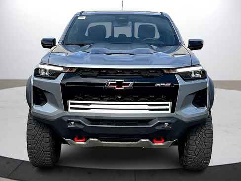 Used 2026 Chevrolet Colorado ZR2 w/ Technology Package image 3