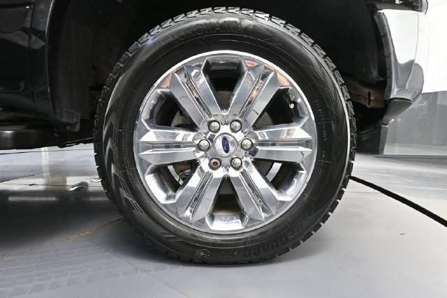 Used 2020 Ford F150 Lariat w/ Equipment Group 502A Luxury AWD/4WD image 12