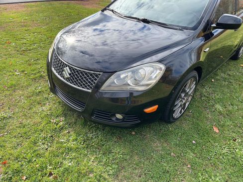 Used 2010 Suzuki Kizashi GTS image 6