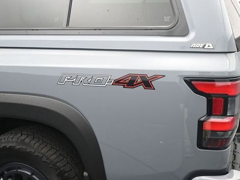Used 2025 Nissan Frontier PRO-4X AWD/4WD image 17