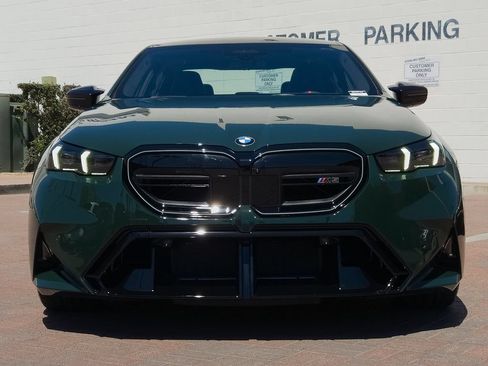 New 2027 BMW M5 w/ Executive Package AWD/4WD image 2