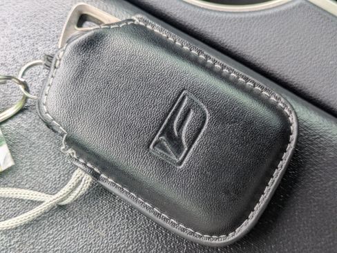 Used 2018 Lexus IS 300 F Sport image 23