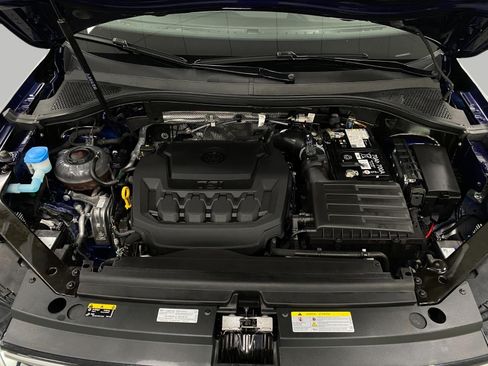 Certified 2024 Volkswagen Tiguan SEL R-Line AWD/4WD image 11