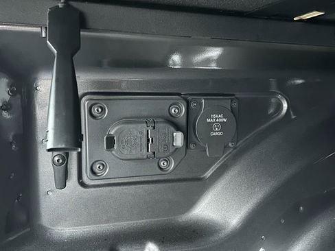 Used 2024 RAM 2500 Laramie w/ Safety Group image 17