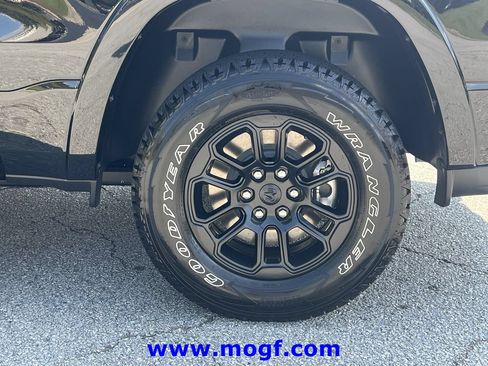 Used 2026 RAM 1500 Big Horn AWD/4WD image 31