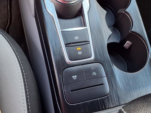 Used 2024 Ford Escape Active image 20