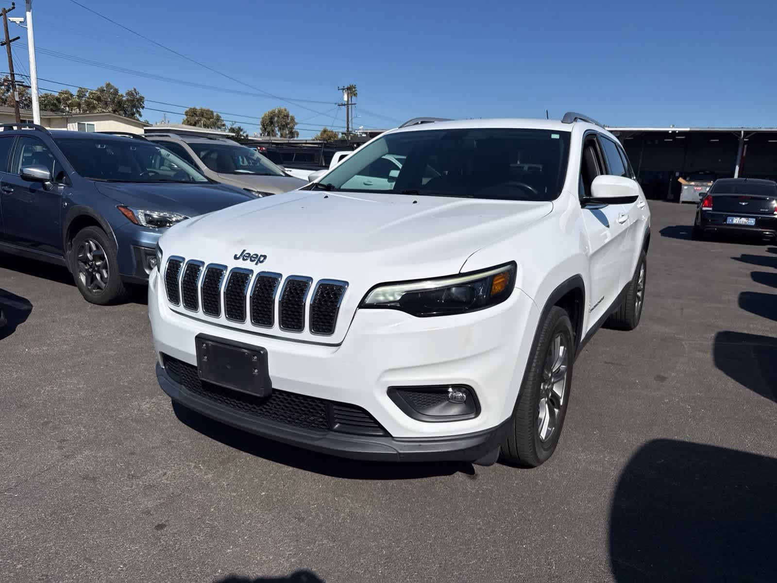 Used 2019 Jeep Cherokee Latitude Plus FWD image 1